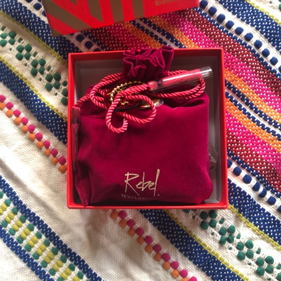 Waterford rebel gold cuff bracelet, NWT - Picture 5 of 6